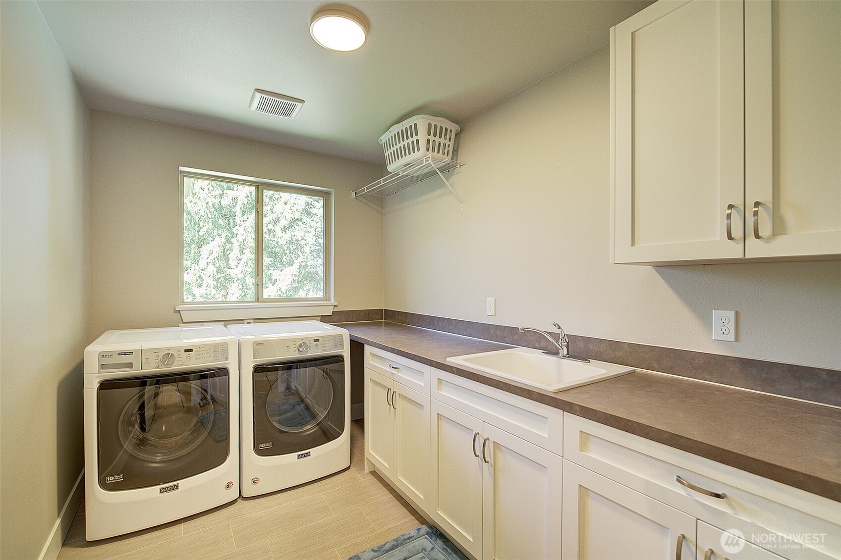 11627 21st Avenue SW, Burien, WA 98146