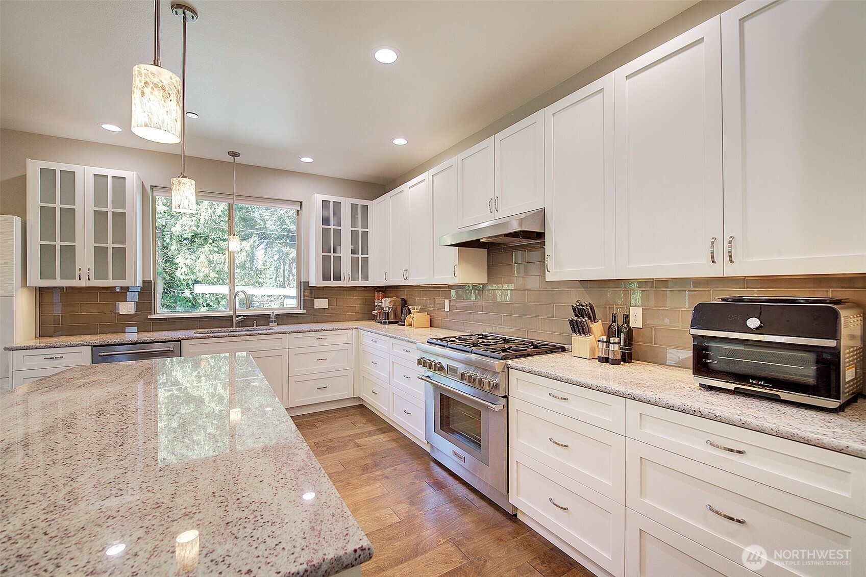 11627 21st Avenue SW, Burien, WA 98146
