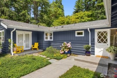 10430 NE Cascade Avenue , Bainbridge Island, WA 98110