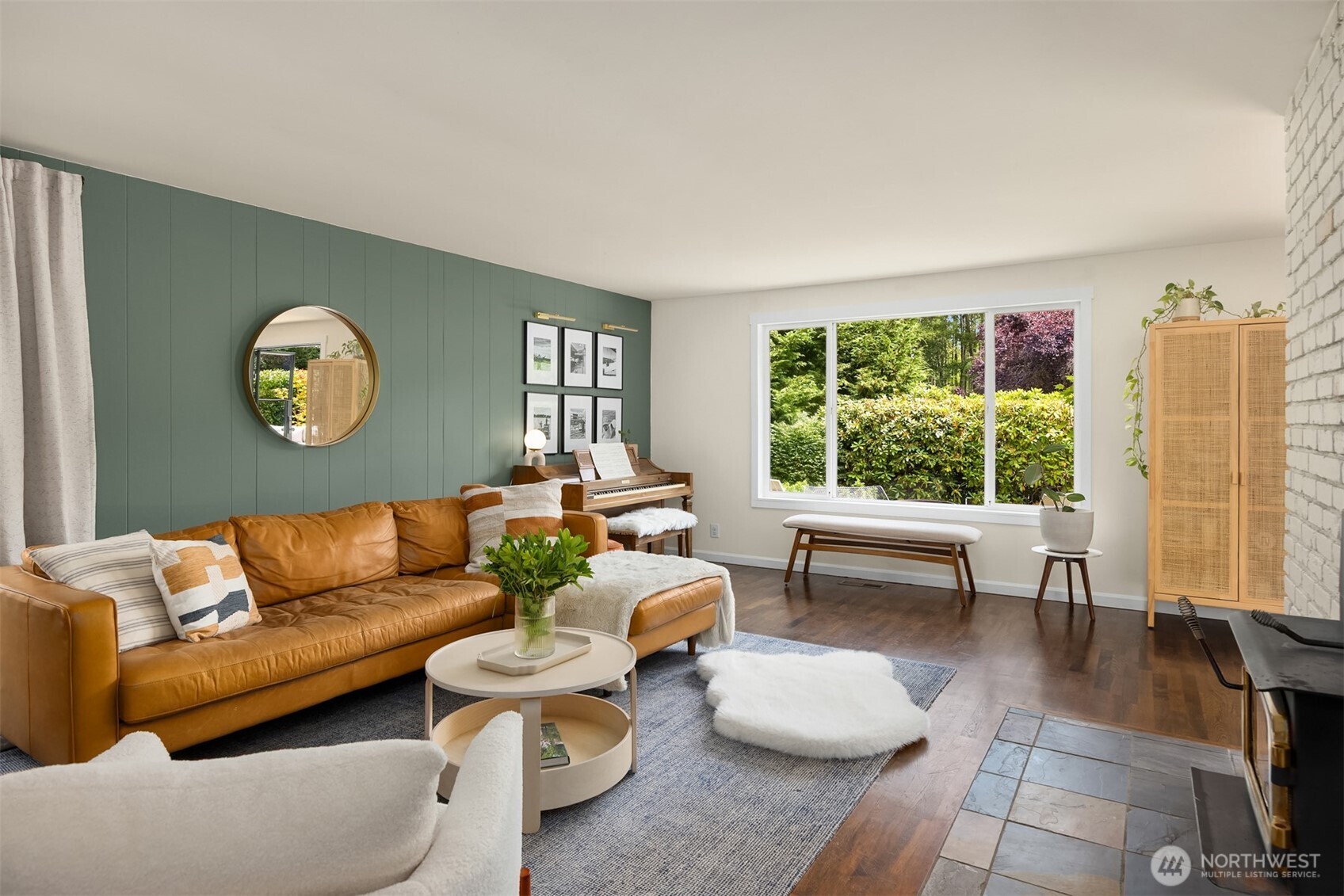 10430 NE Cascade Avenue , Bainbridge Island, WA 98110