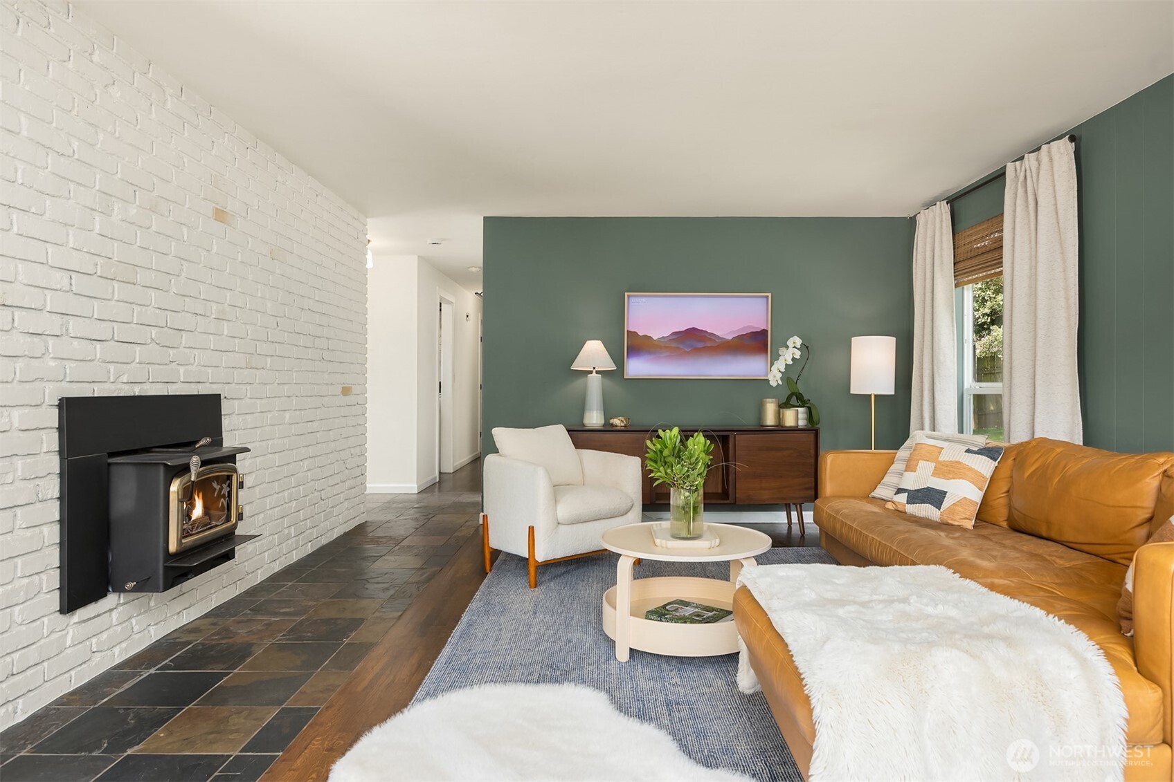10430 NE Cascade Avenue , Bainbridge Island, WA 98110