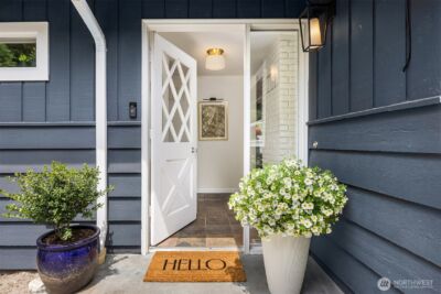 10430 NE Cascade Avenue , Bainbridge Island, WA 98110 - Photo 2