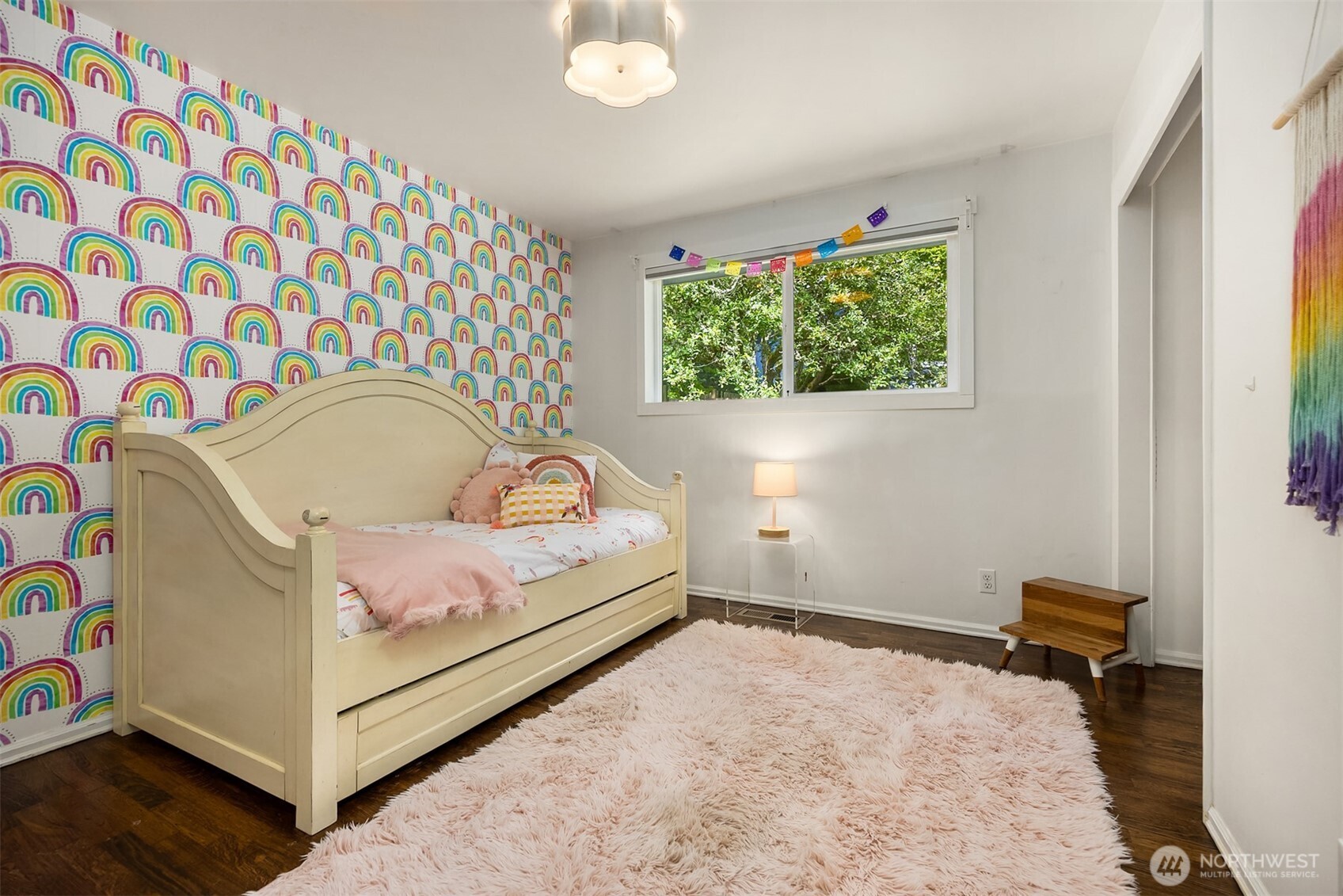 10430 NE Cascade Avenue , Bainbridge Island, WA 98110