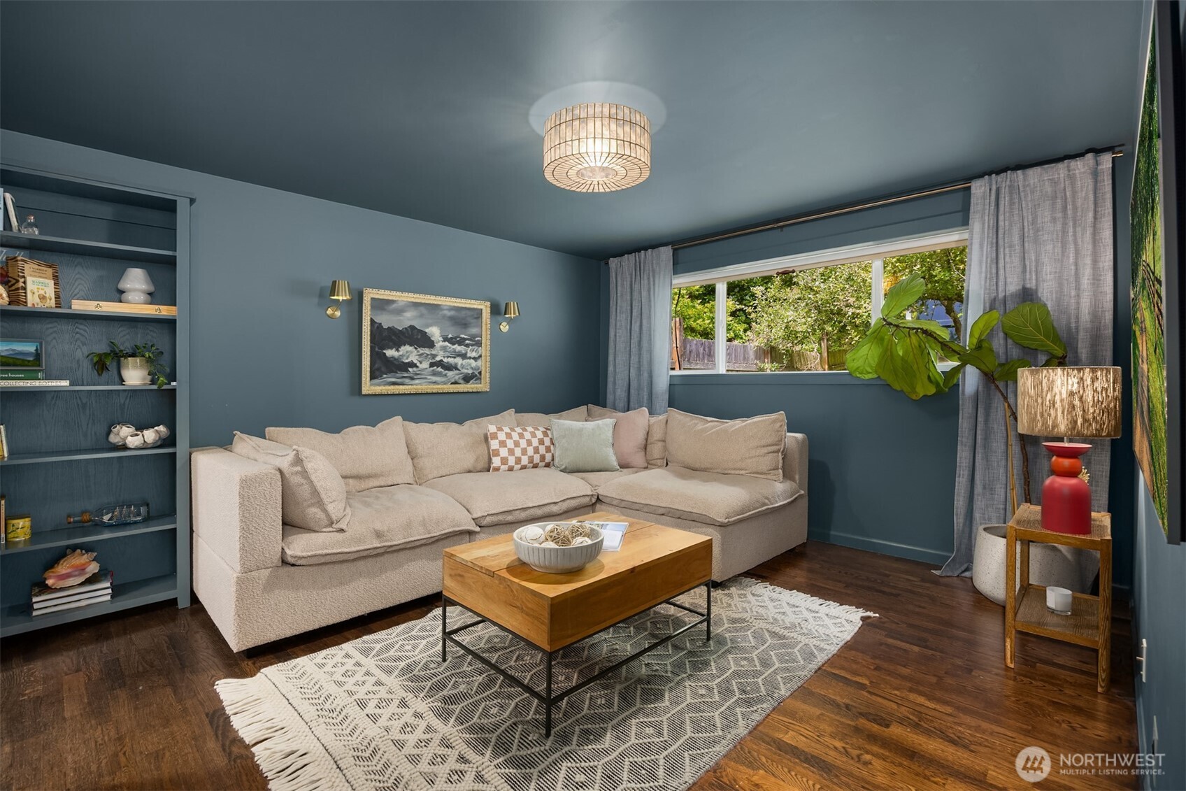 10430 NE Cascade Avenue , Bainbridge Island, WA 98110