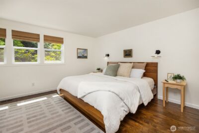 10430 NE Cascade Avenue , Bainbridge Island, WA 98110 - Photo 27