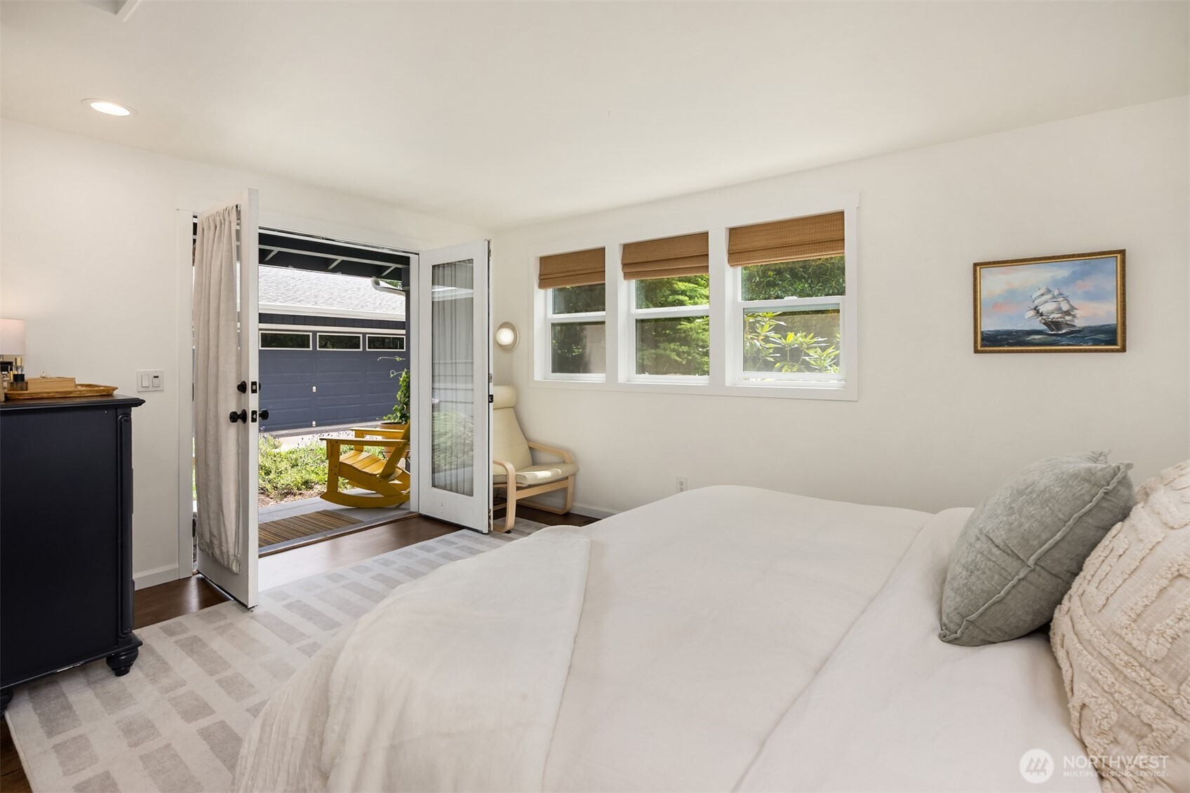 10430 NE Cascade Avenue , Bainbridge Island, WA 98110