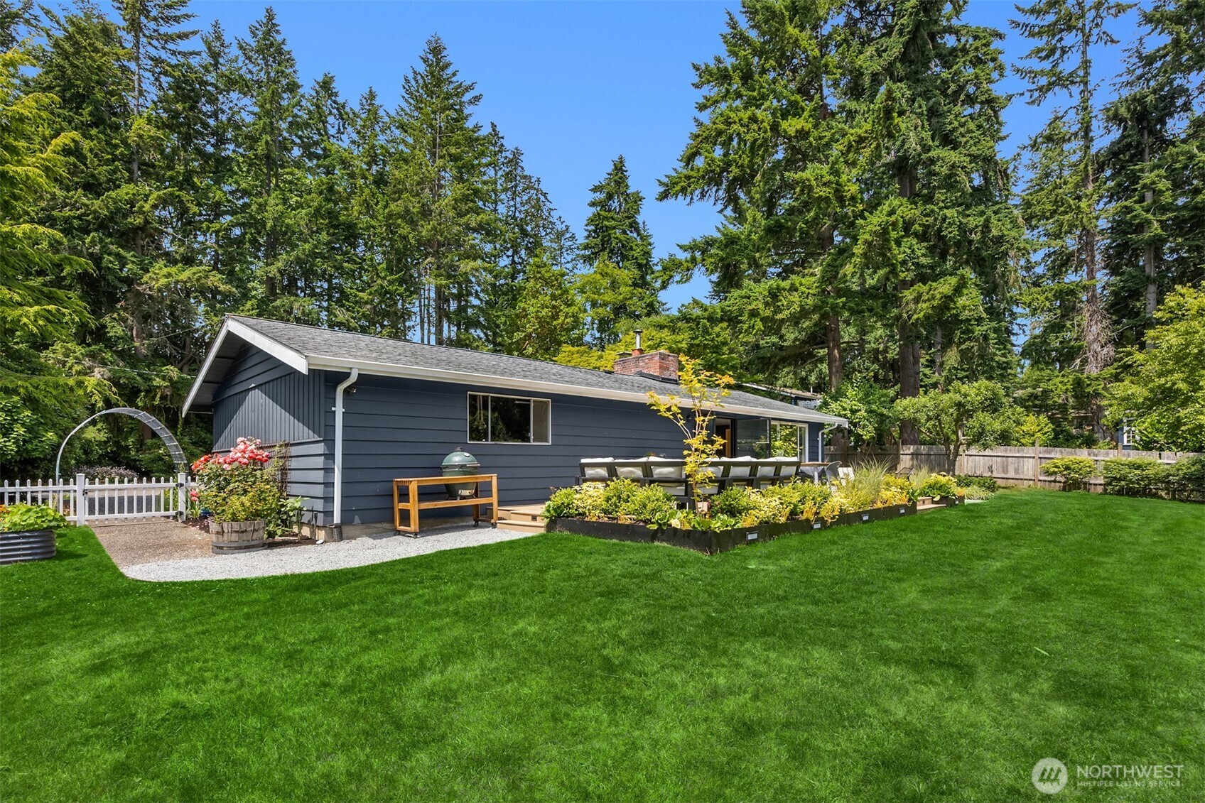 10430 NE Cascade Avenue , Bainbridge Island, WA 98110