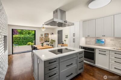 10430 NE Cascade Avenue , Bainbridge Island, WA 98110 - Photo 7