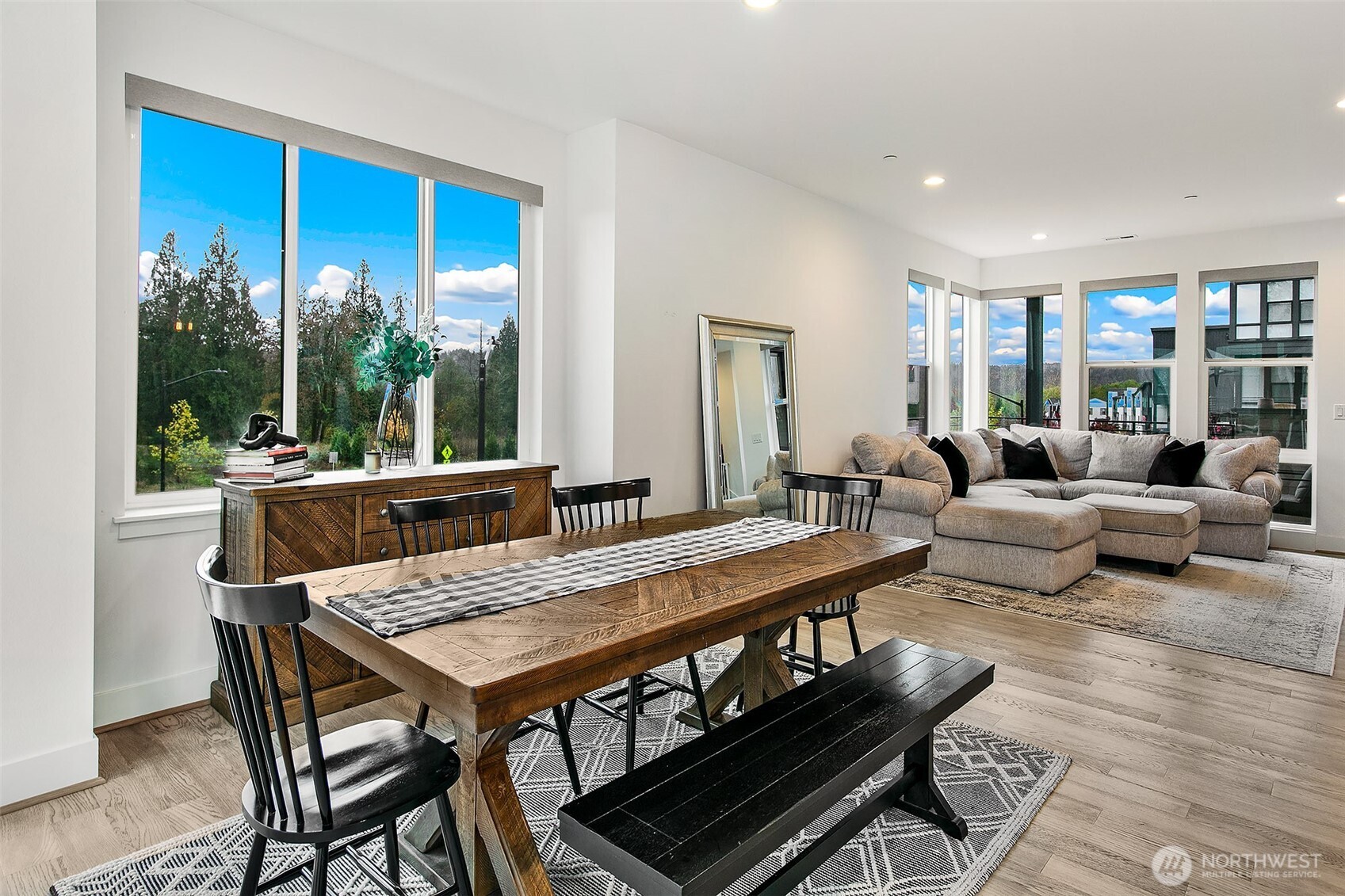14002 3rd Avenue NE #105, Duvall, WA 98019