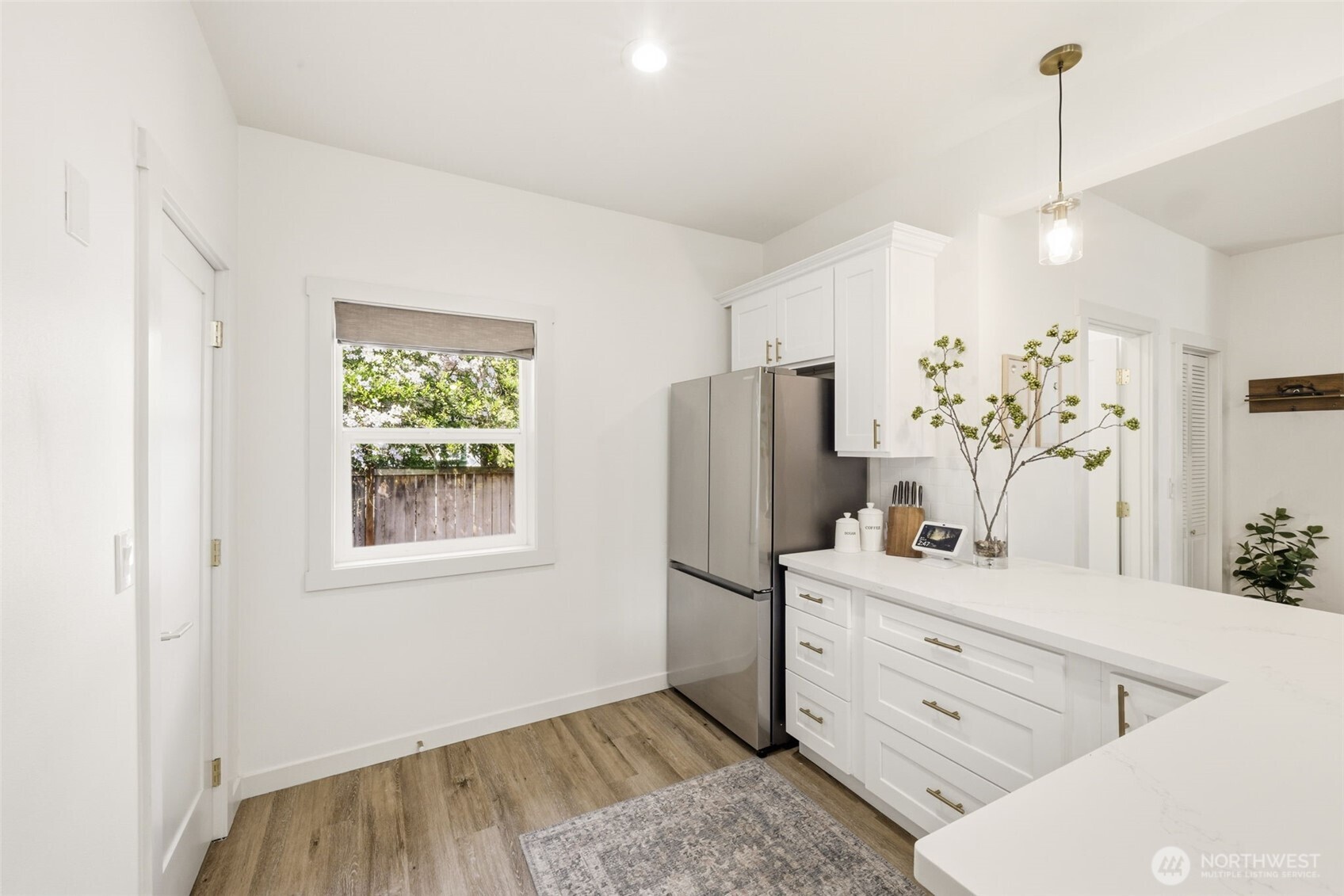 6214 S Warner Street , Tacoma, WA 98409
