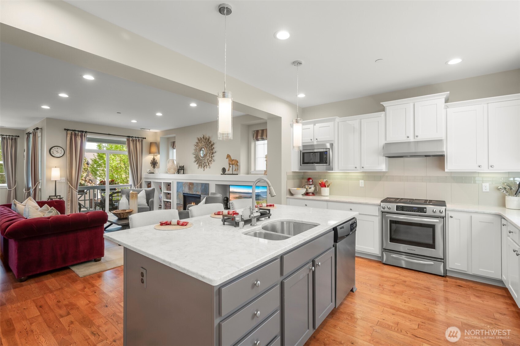 17727 NE 113th Way , Redmond, WA 98052