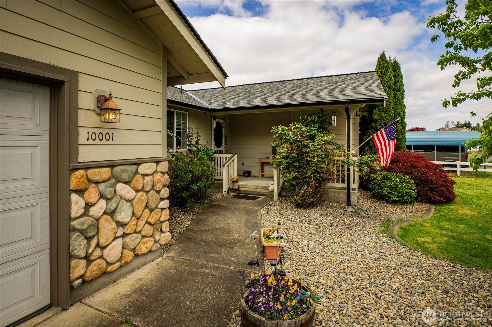 10001 Beth Court SE, Yelm, WA 98597