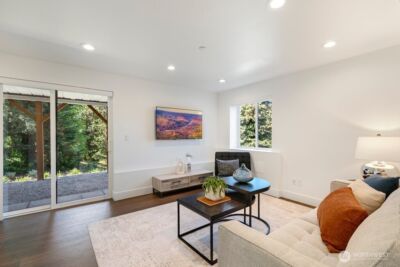13643 SE 10th Street SE, Bellevue, WA 98005 - Photo 33