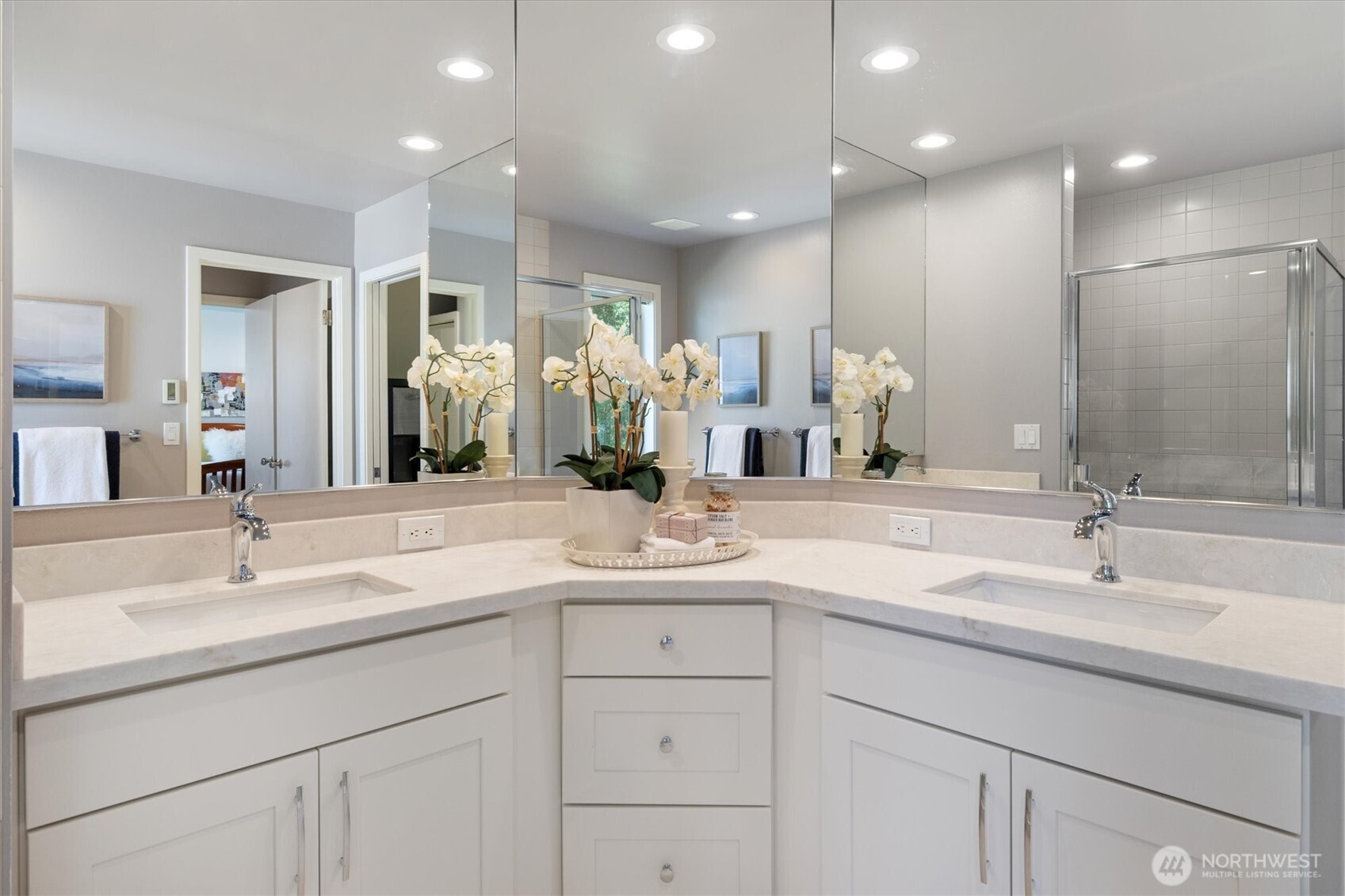 3320 165th Place NE, Bellevue, WA 98008