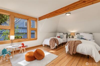 6420 NE Tara Lane , Bainbridge Island, WA 98110 - Photo 23