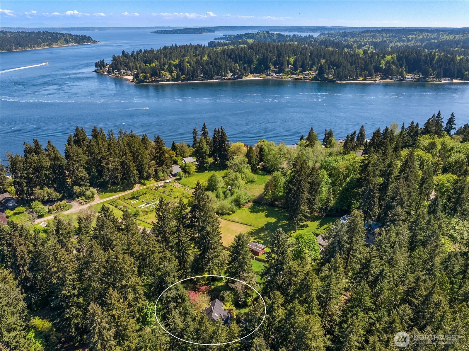 6420 NE Tara Lane , Bainbridge Island, WA 98110