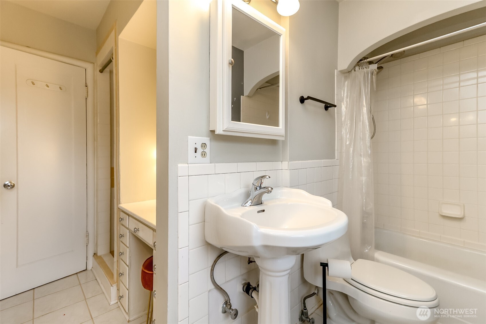 1119 N Tacoma Avenue , Tacoma, WA 98403
