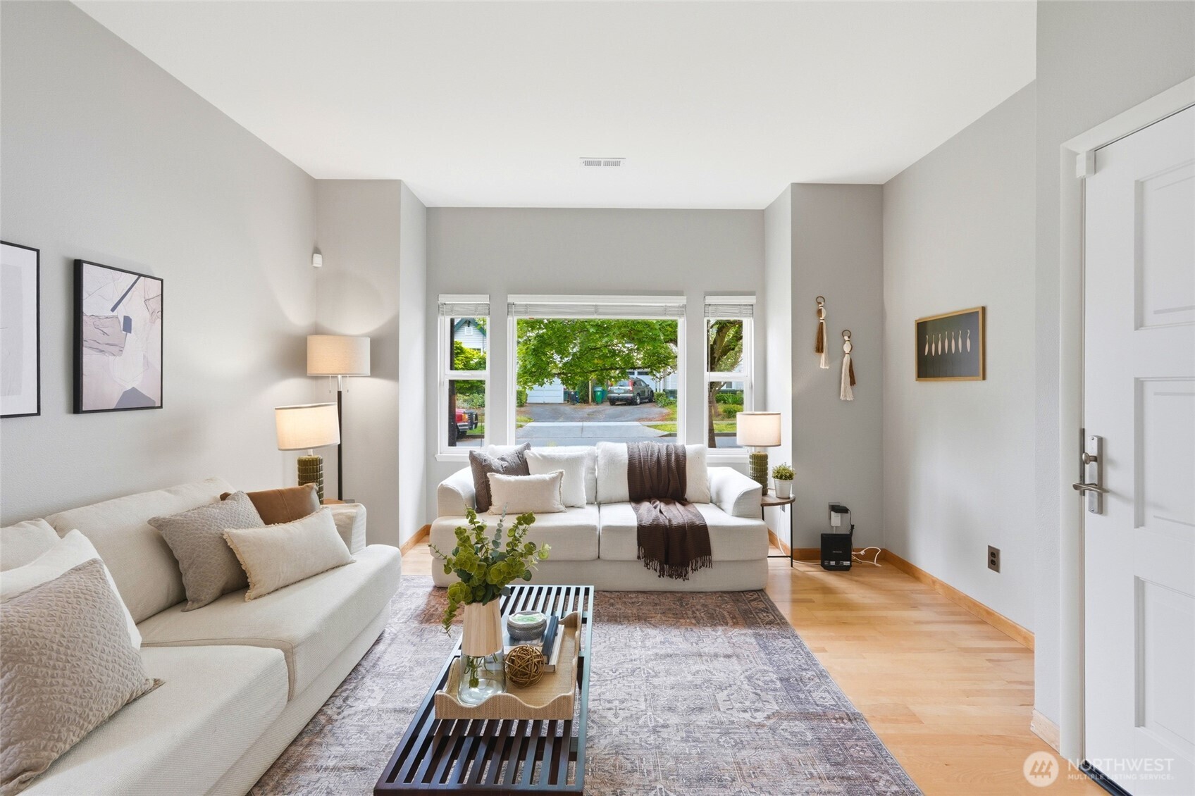 2712 S Irving Street , Seattle, WA 98144
