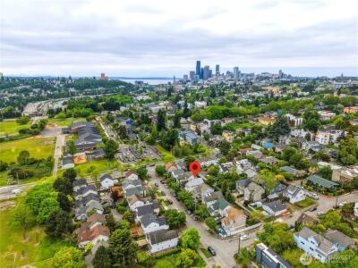 2712 S Irving Street , Seattle, WA 98144 - Photo 32