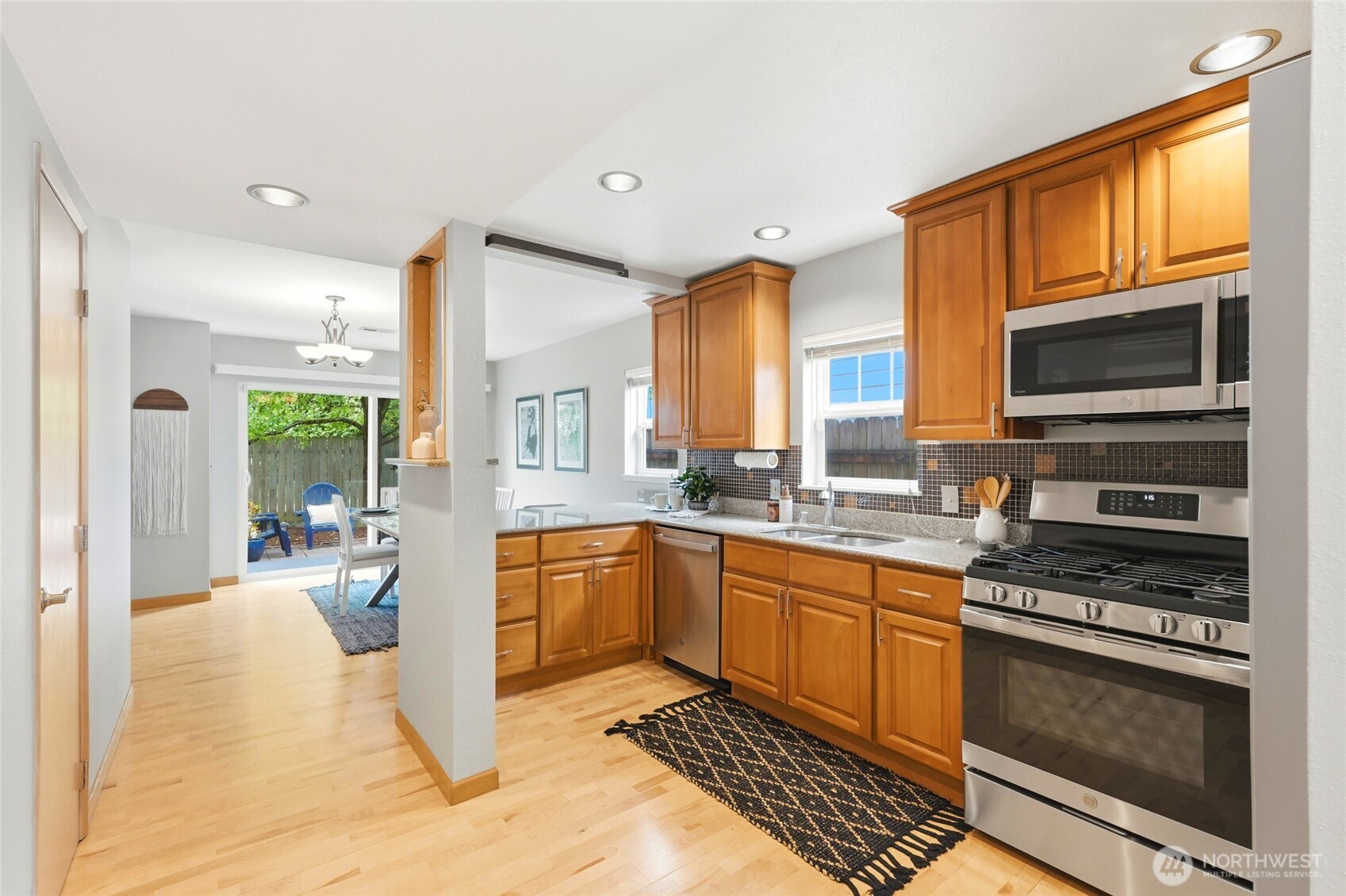 2712 S Irving Street , Seattle, WA 98144