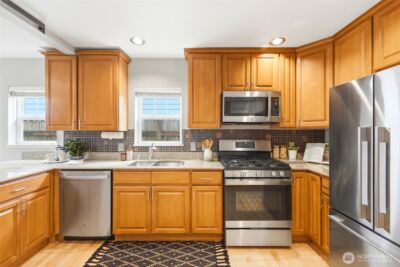 2712 S Irving Street , Seattle, WA 98144 - Photo 8