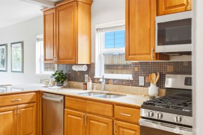 2712 S Irving Street , Seattle, WA 98144 - Photo 10