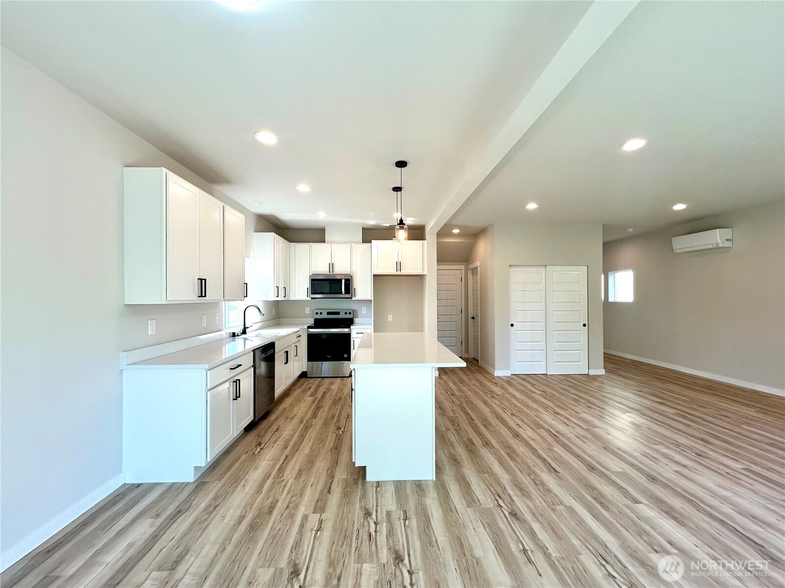 1568 S 28th Street , Tacoma, WA 98409