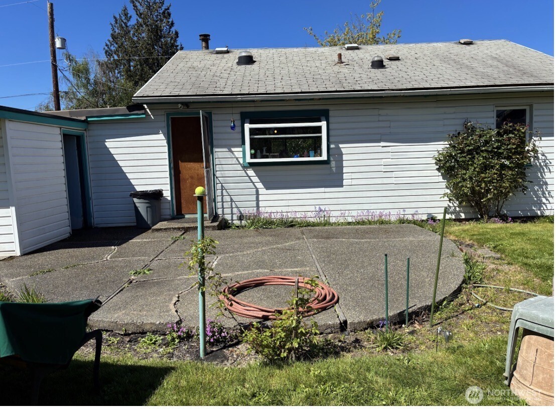 504 10th Avenue , Milton, WA 98354