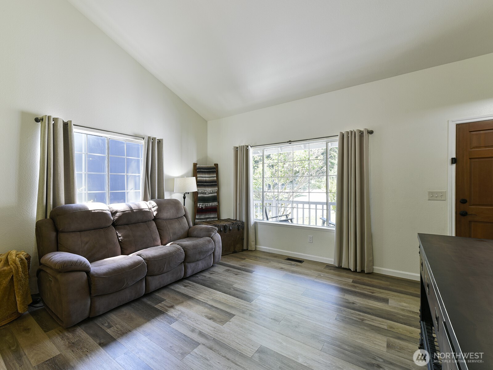 20911 111th Street Ct E, Bonney Lake, WA 98391