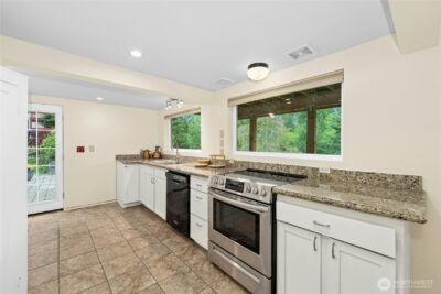 5630 21st Avenue SW, Seattle, WA 98114 - Photo 22