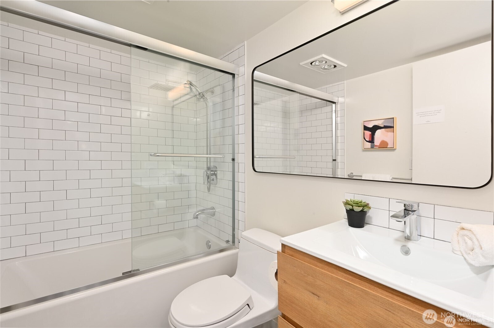 3710 25th Place W #405, Seattle, WA 98199