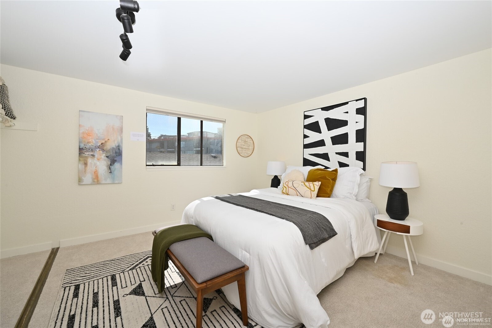 3710 25th Place W #405, Seattle, WA 98199