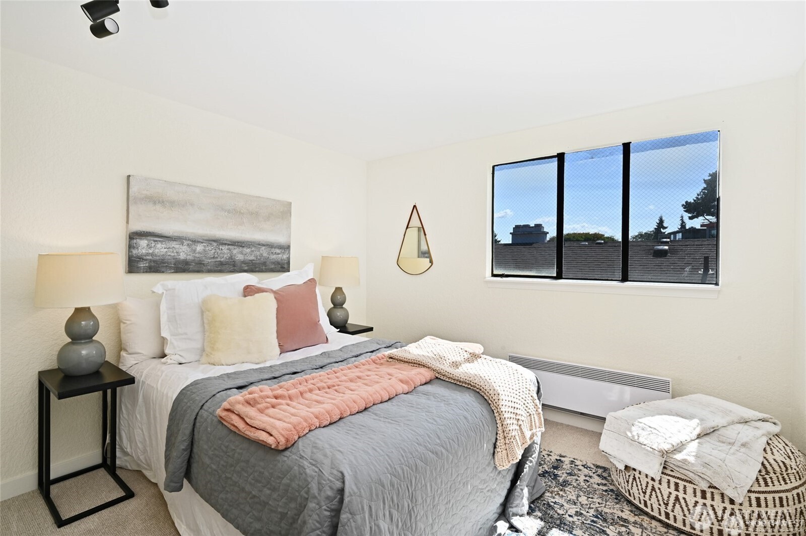 3710 25th Place W #405, Seattle, WA 98199