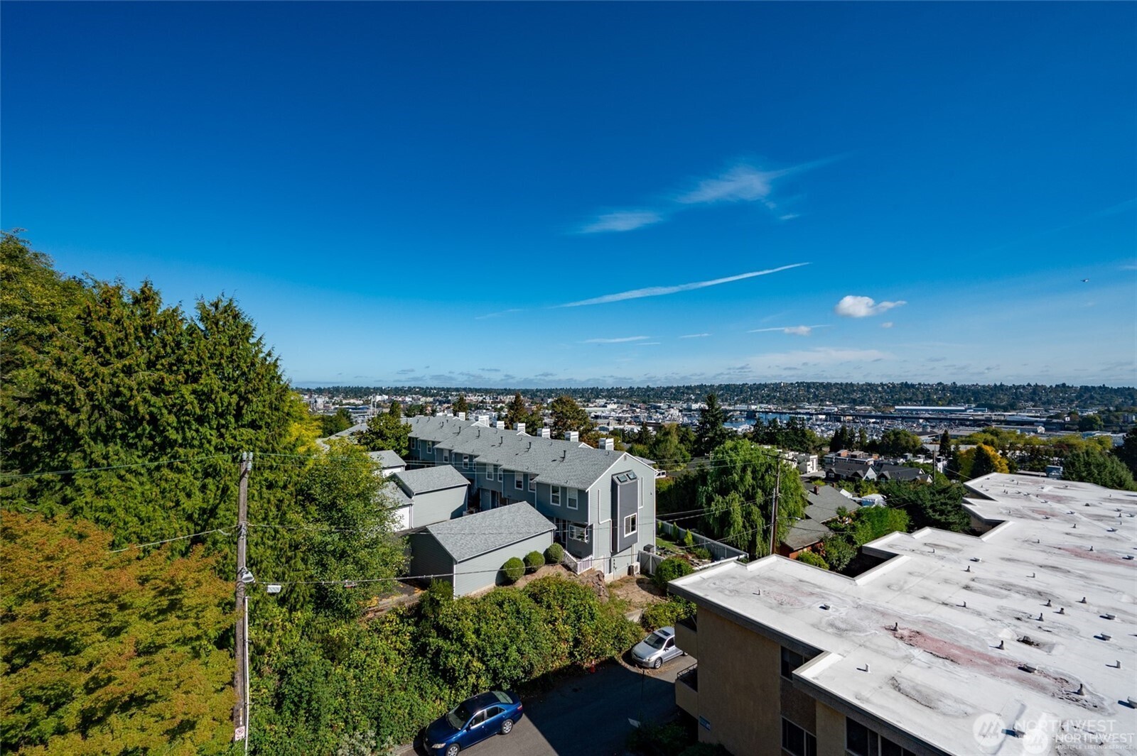 3710 25th Place W #405, Seattle, WA 98199