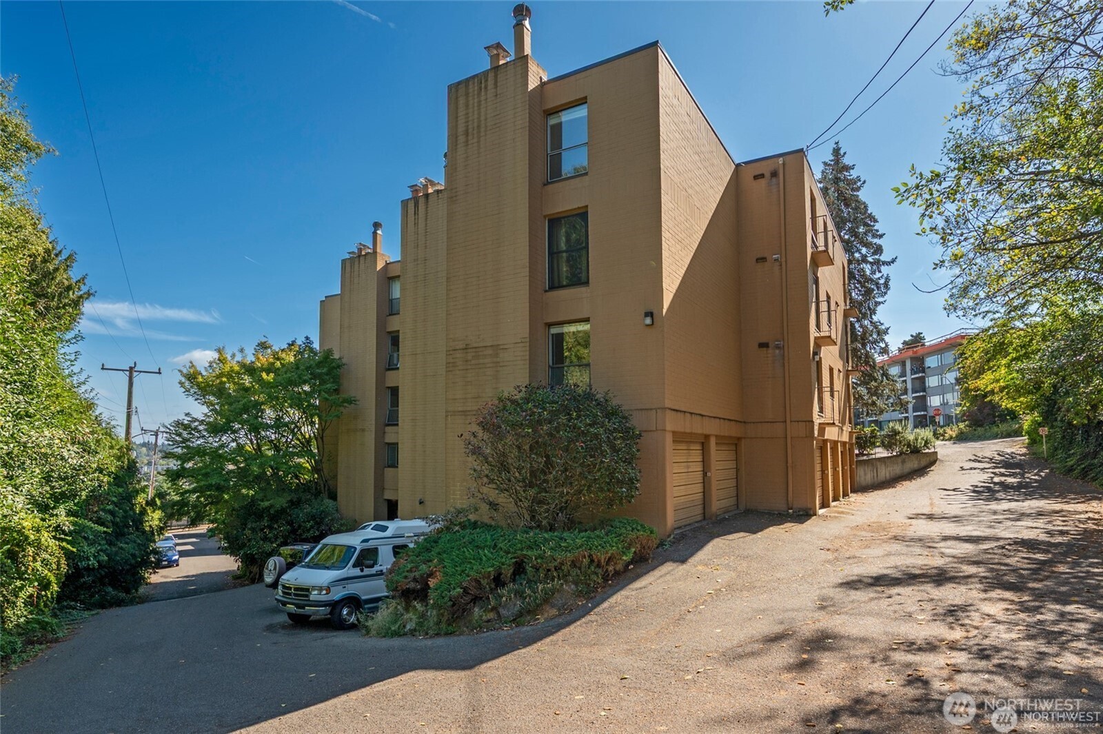 3710 25th Place W #405, Seattle, WA 98199