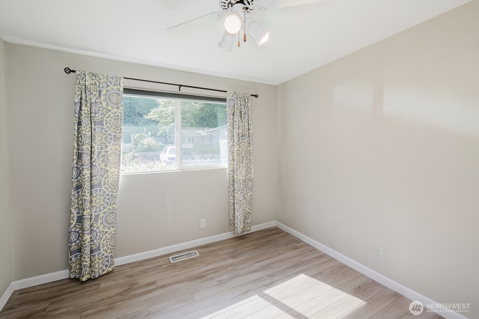 7530 Navajo Trail NE, Bremerton, WA 98311-9432