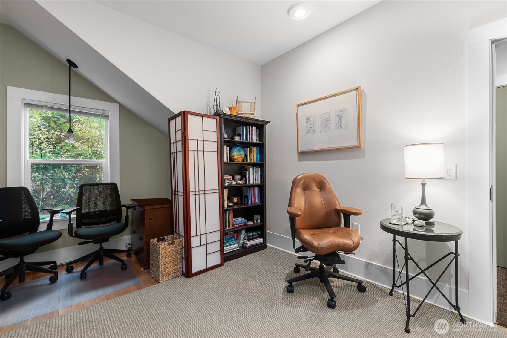 4510 Thackeray NE, Seattle, WA 98105