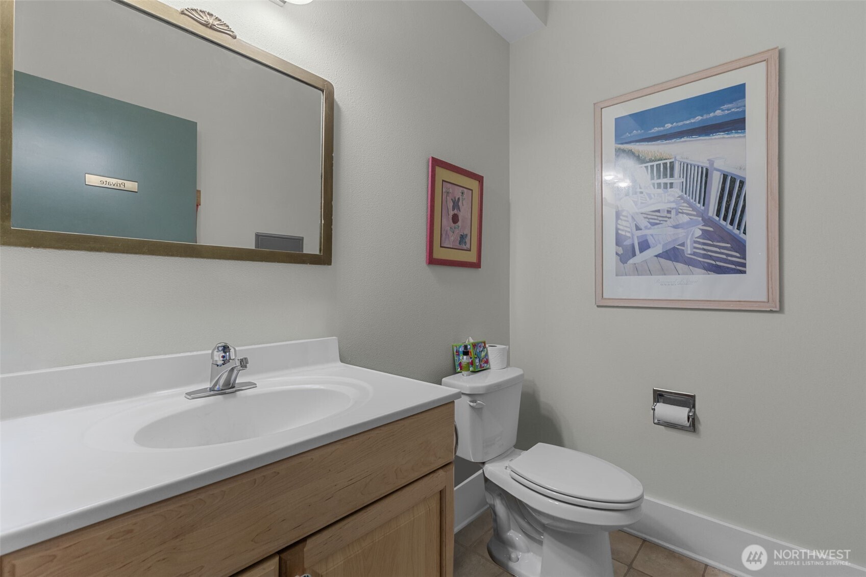 4510 Thackeray NE, Seattle, WA 98105