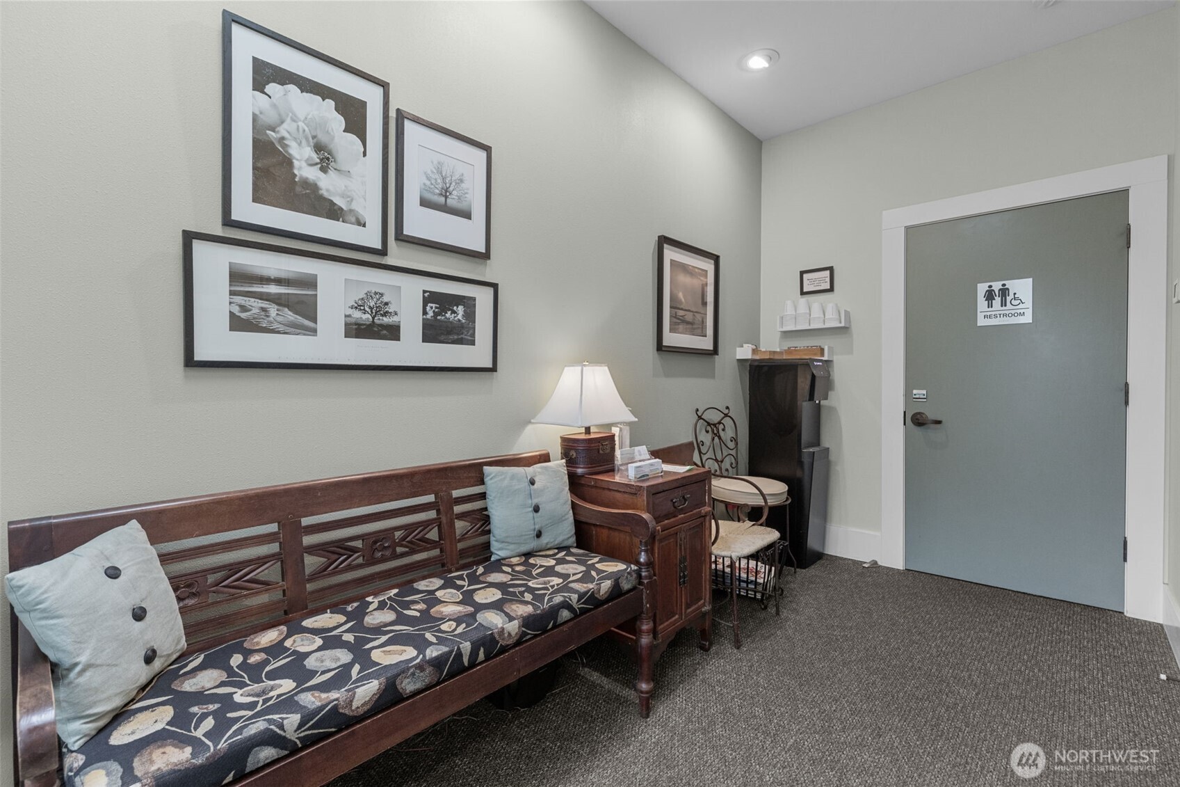 4510 Thackeray NE, Seattle, WA 98105