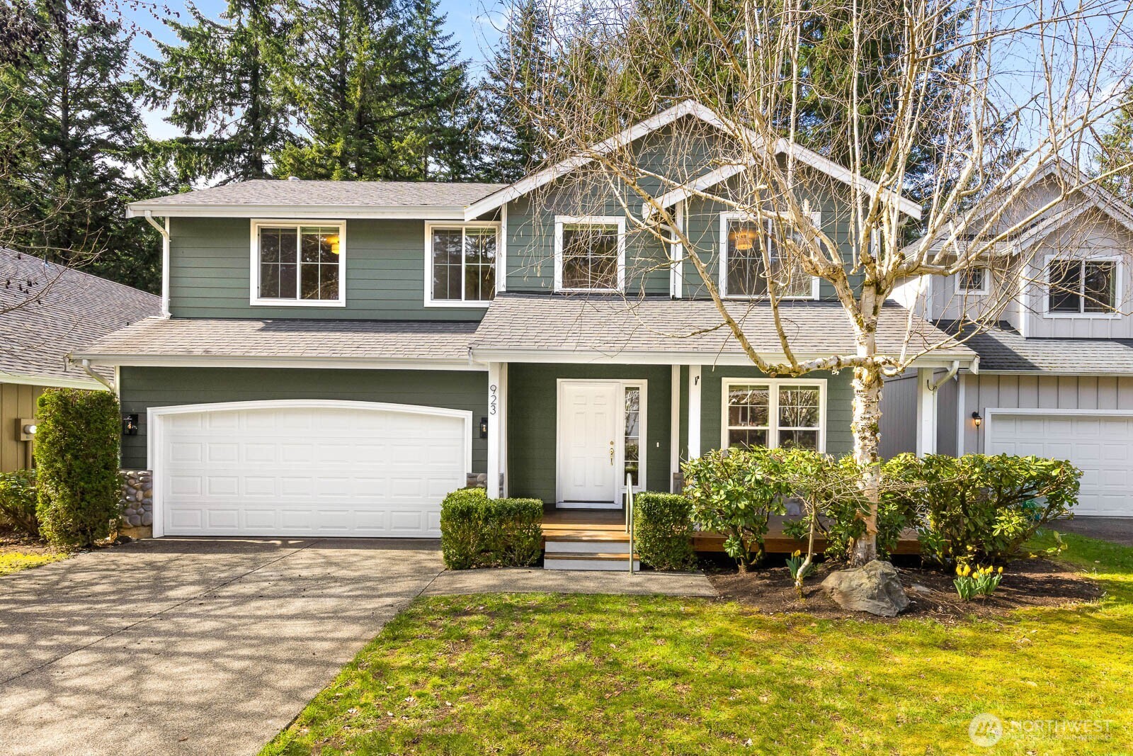 923 Sarah Ct NW , Olympia, WA 98502