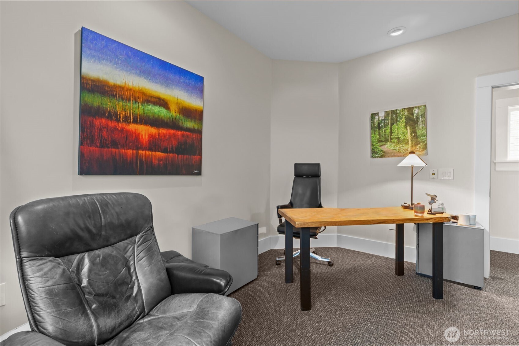 4510 Thackeray NE, Seattle, WA 98105