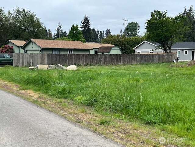 64 Pearl Place , Bremerton, WA 98310