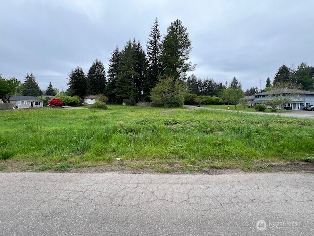 64 Pearl Place , Bremerton, WA 98310