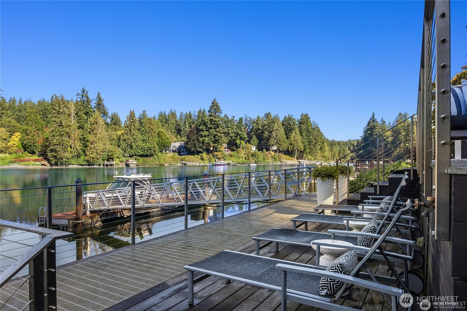 5482 Fletcher Landing NE, Bainbridge Island, WA 98110