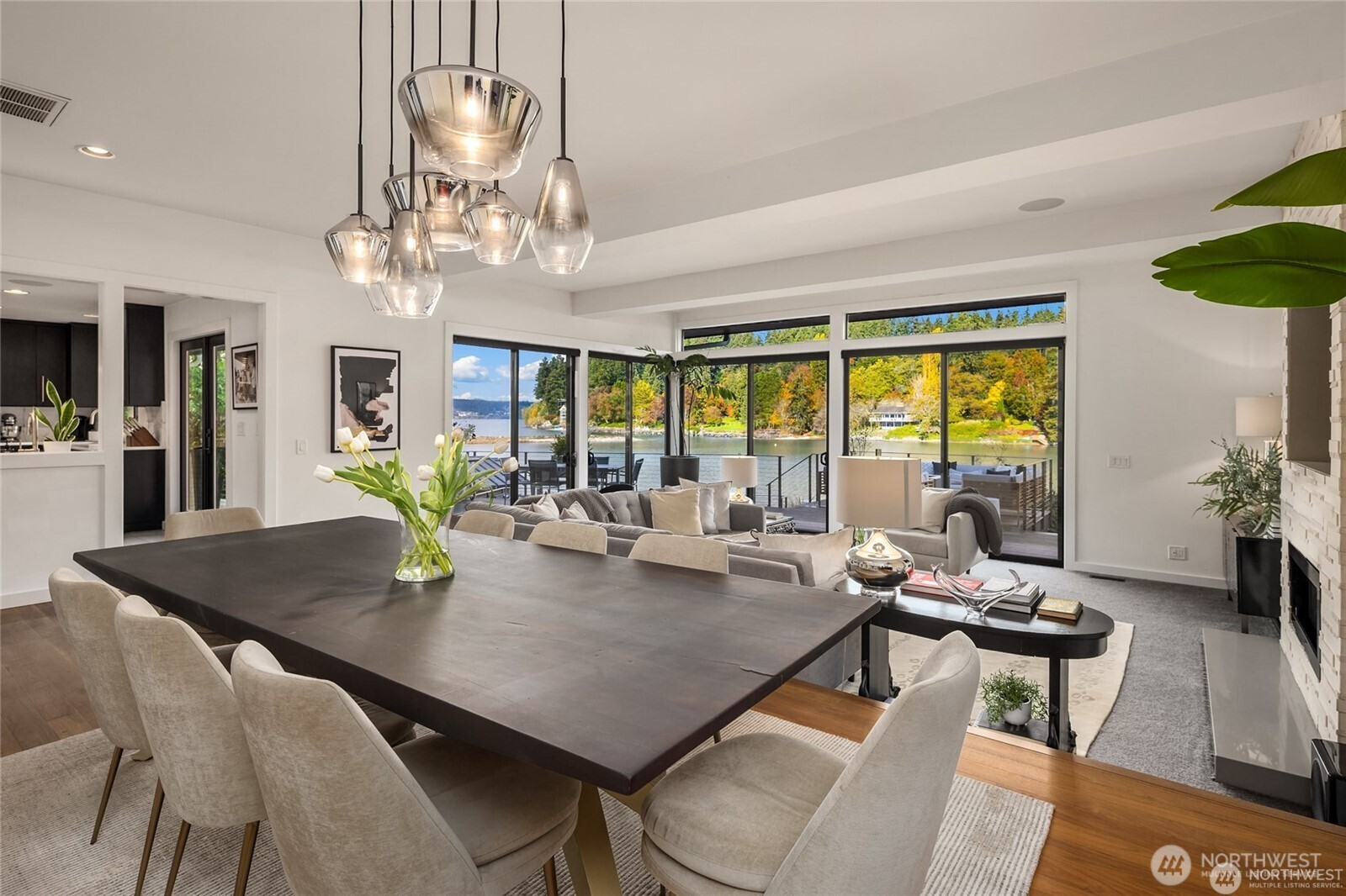 5482 Fletcher Landing NE, Bainbridge Island, WA 98110