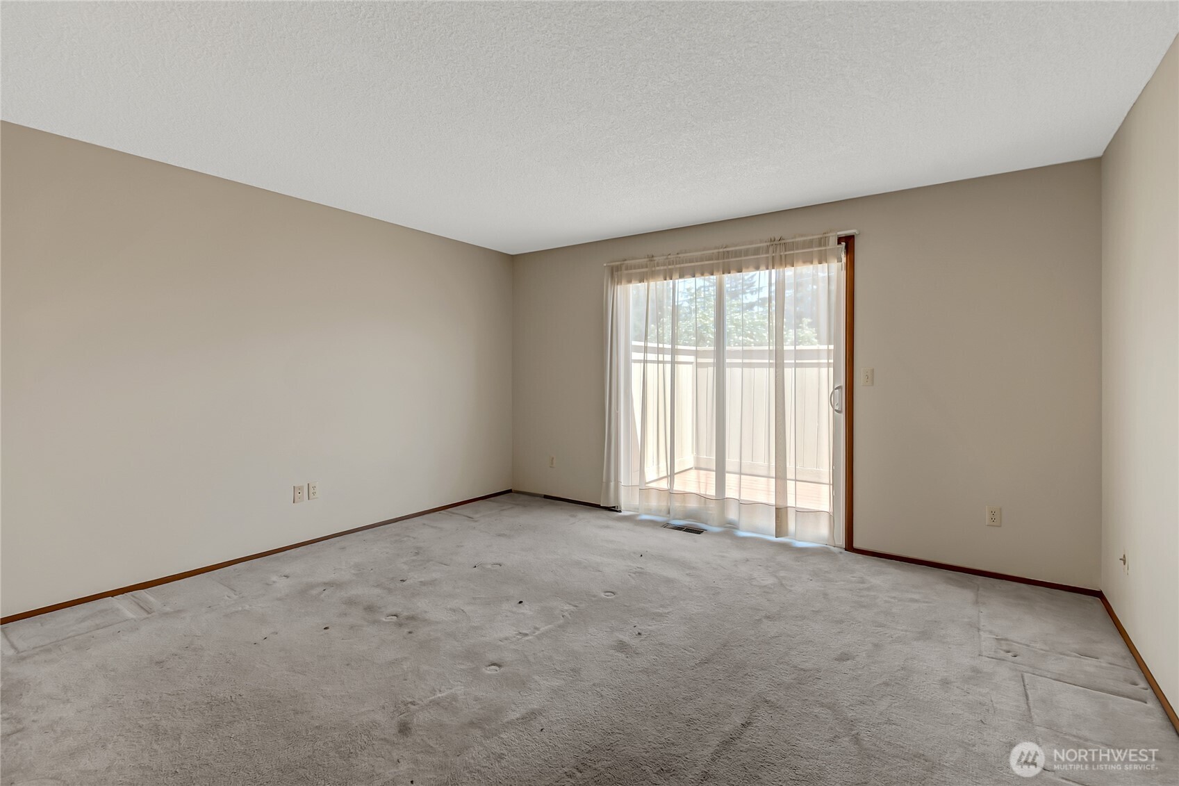 7117 40th Street W #5, Tacoma, WA 98466