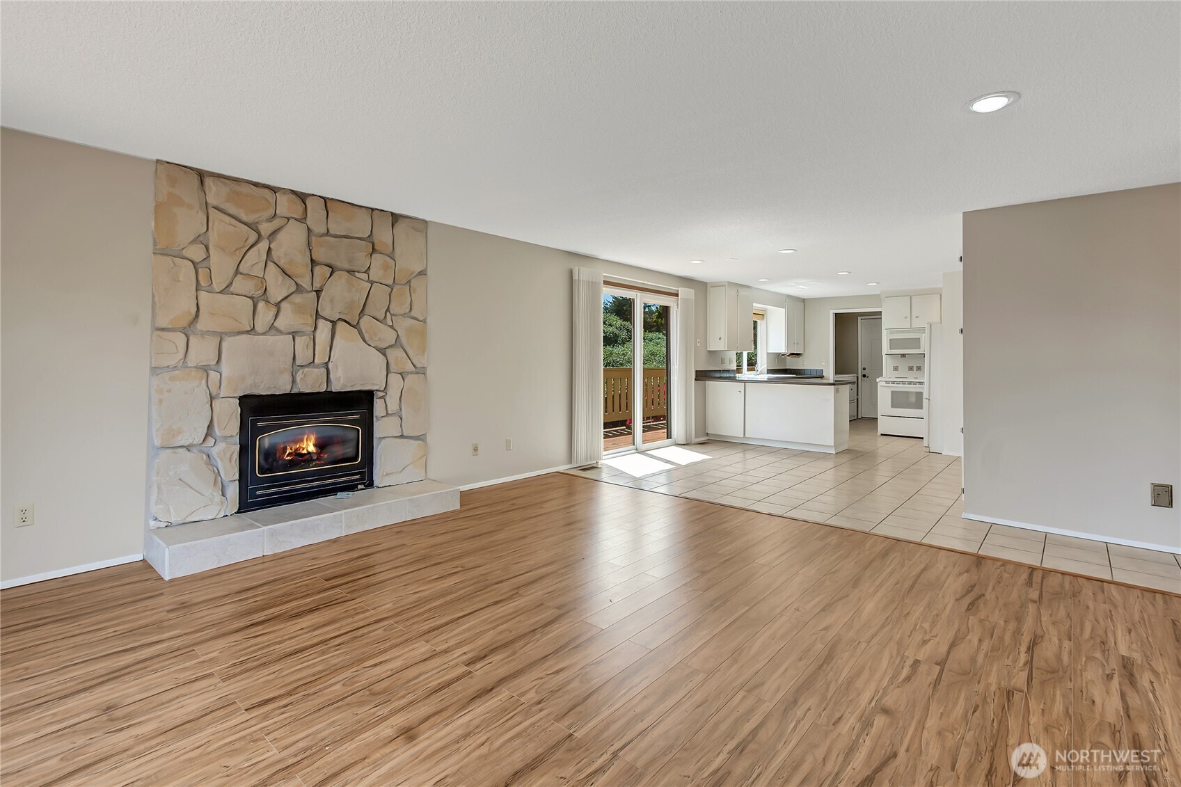 7117 40th Street W #5, Tacoma, WA 98466