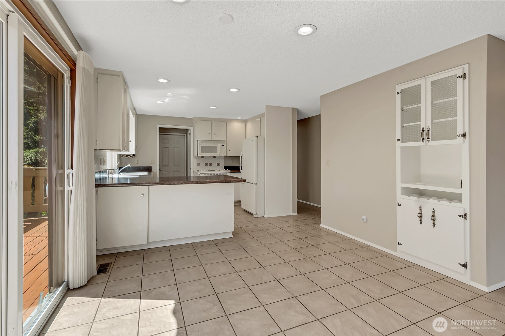 7117 40th Street W #5, Tacoma, WA 98466