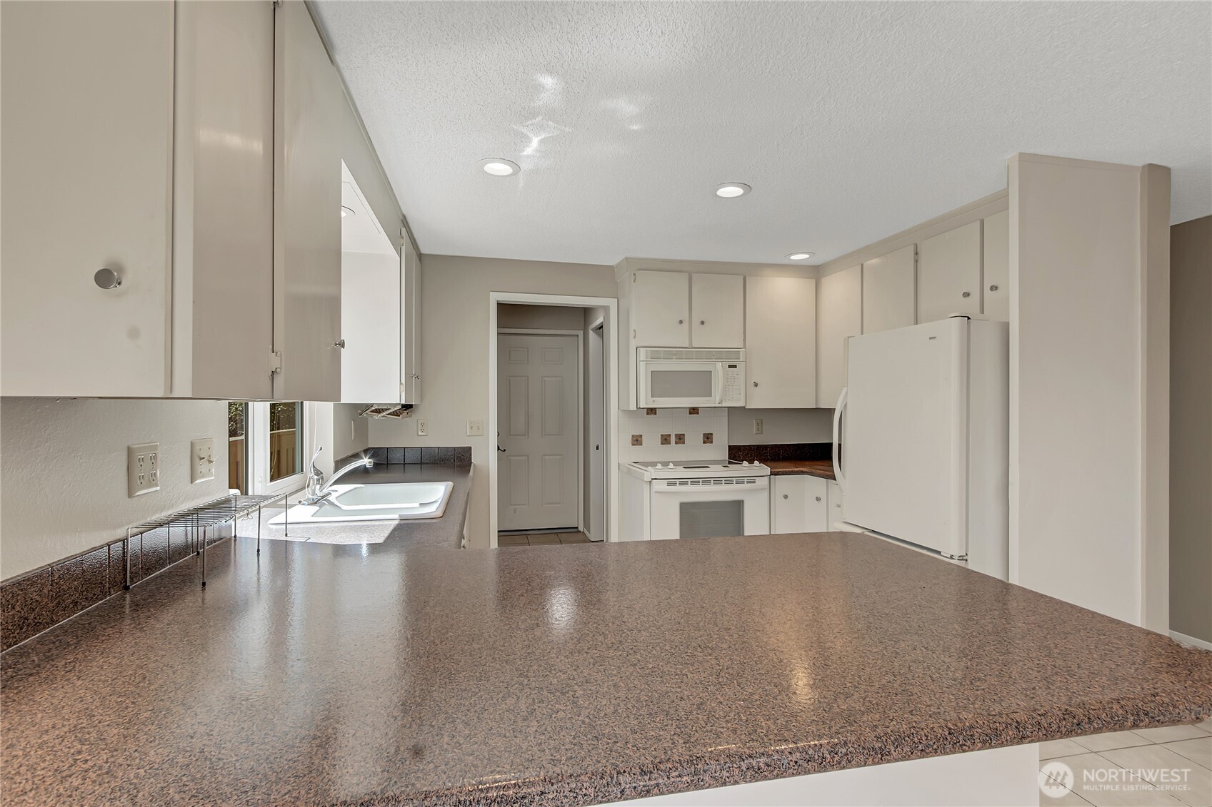 7117 40th Street W #5, Tacoma, WA 98466