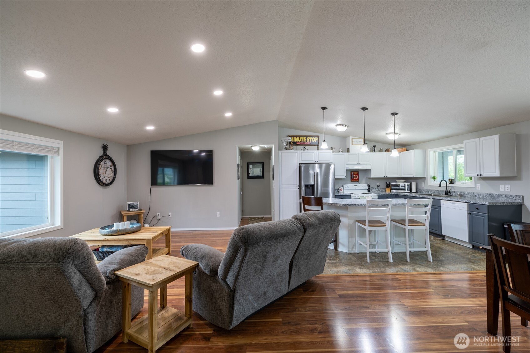 3381 Jackson Highway , Chehalis, WA 98532